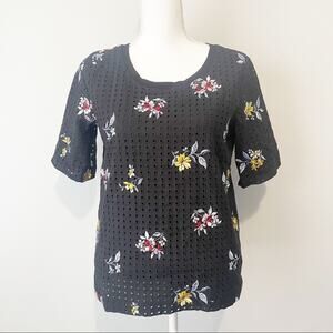 Ann Taylor black floral eyelet short sleeve blouse top size small